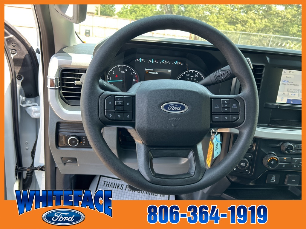2025 Ford F-350 XLT photo 15