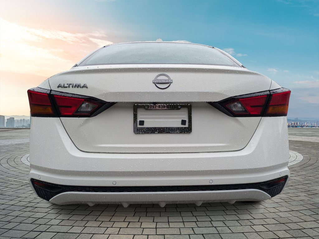2025 Nissan Altima S photo 4