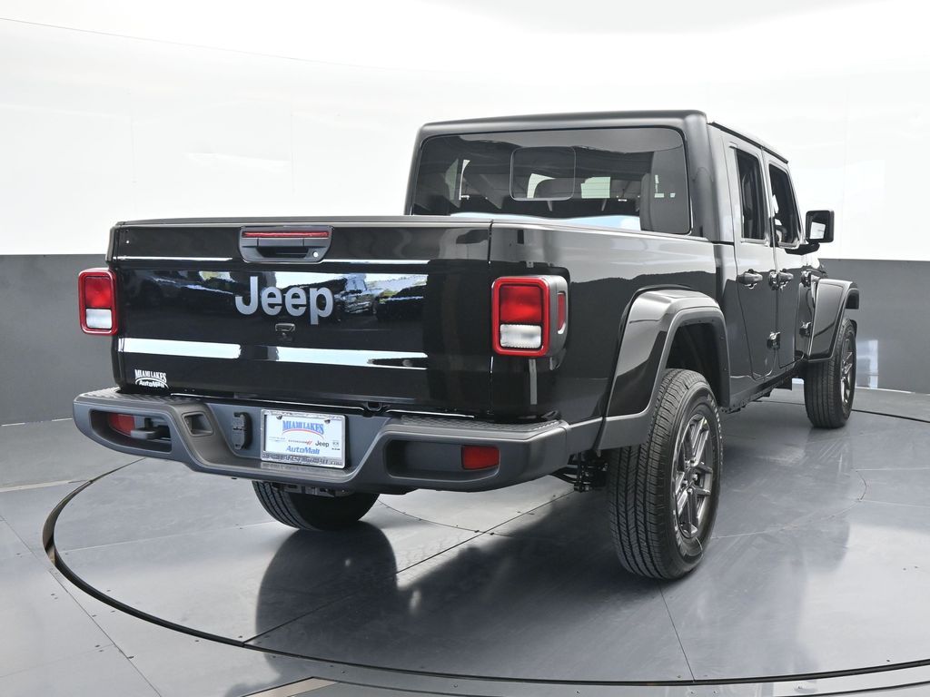 2025 Jeep Gladiator Sport S photo 4
