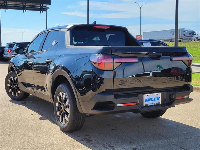 2025 Hyundai Santa Cruz SE photo 3