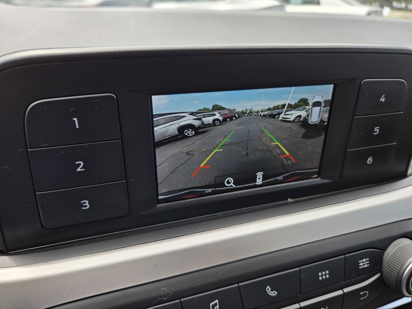 2022 Ford Escape S photo 8
