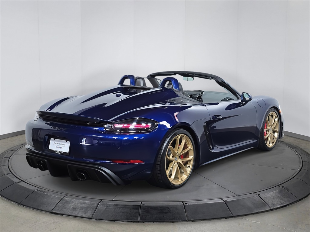 2023 Porsche Boxster Spyder photo 7
