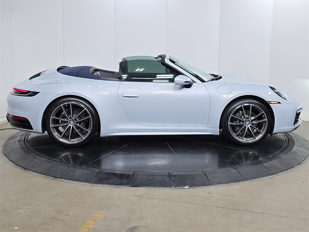 2024 Porsche 911 4 Cabriolet photo 6