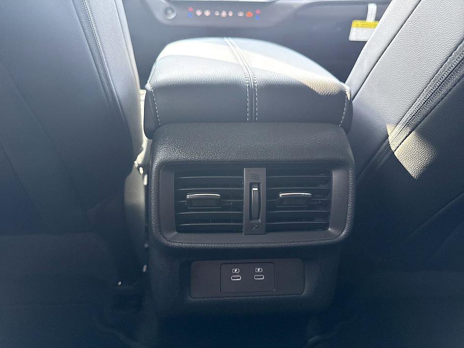 2025 Nissan Murano SV photo 21