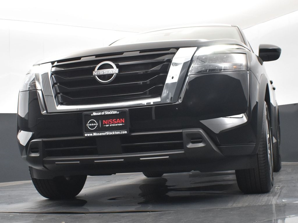 2025 Nissan Pathfinder S photo 35