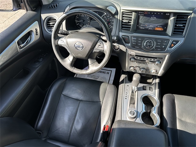 2020 Nissan Pathfinder SL photo 17