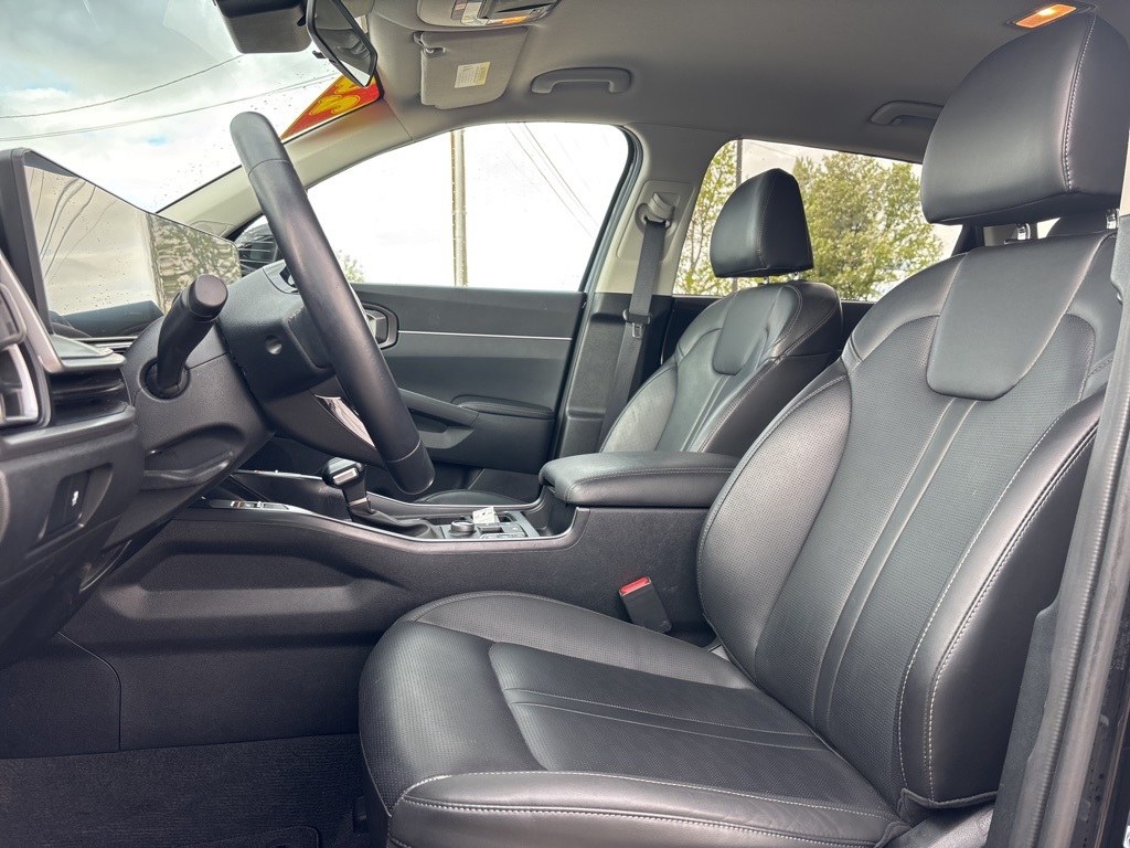 2024 Kia Sorento S photo 9