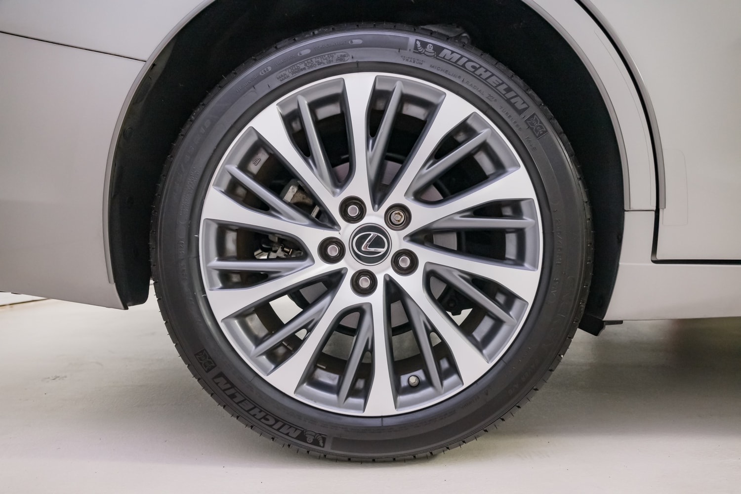 2021 Lexus ES 250 photo 13