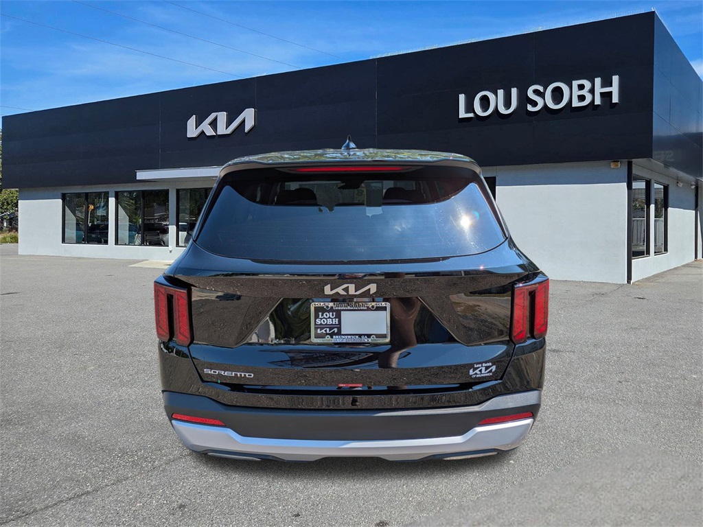 2026 Kia Sorento LX photo 3