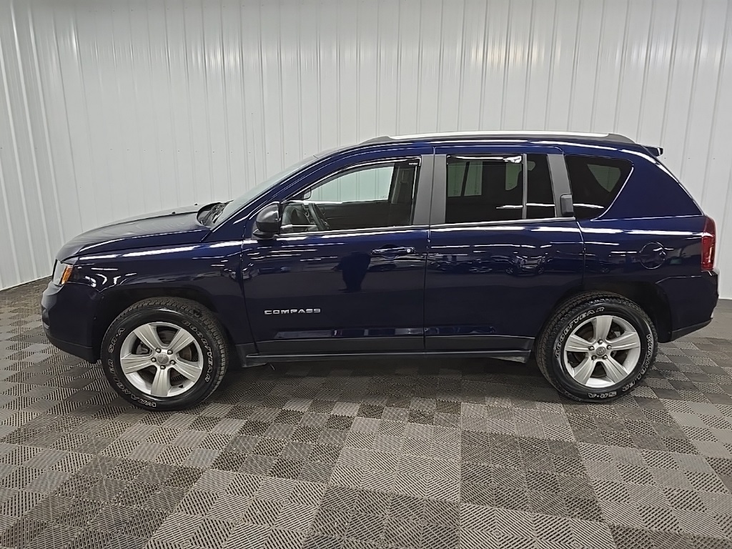 2016 Jeep Compass Sport photo 5