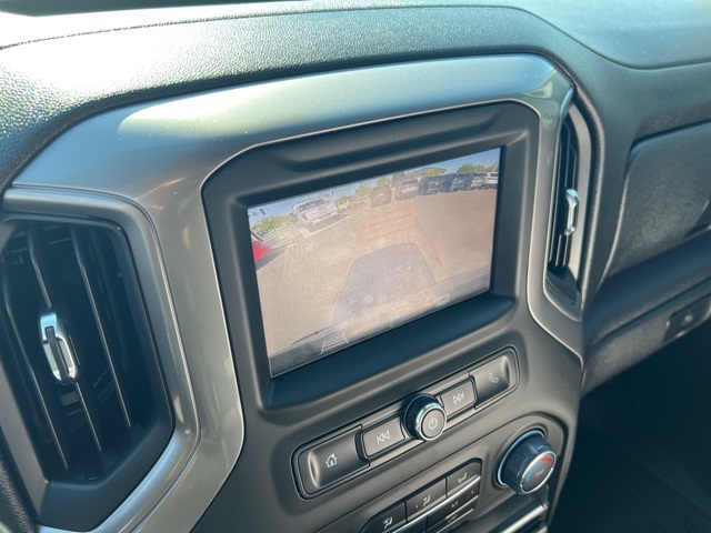 2024 Chevrolet Silverado 1500 Custom photo 9