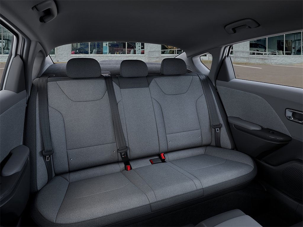2025 Kia K4 LXS photo 14