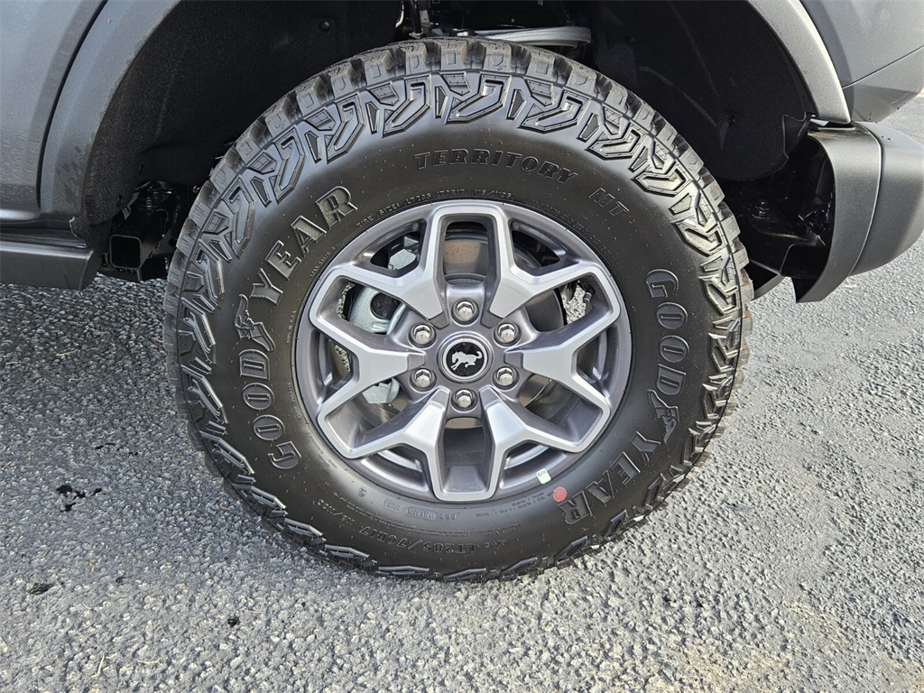 2025 Ford Bronco Badlands photo 16