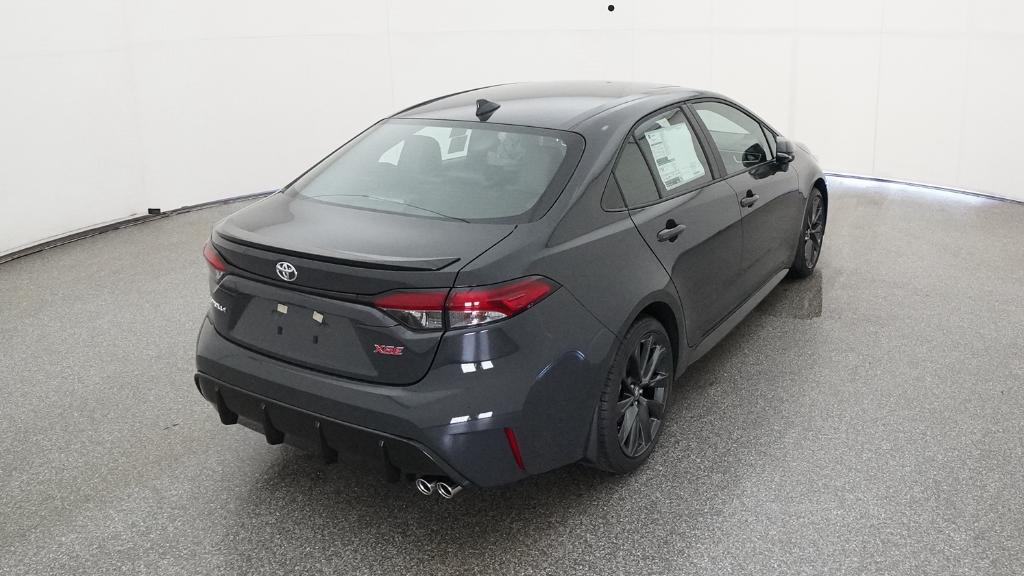 2025 Toyota Corolla XSE photo 18