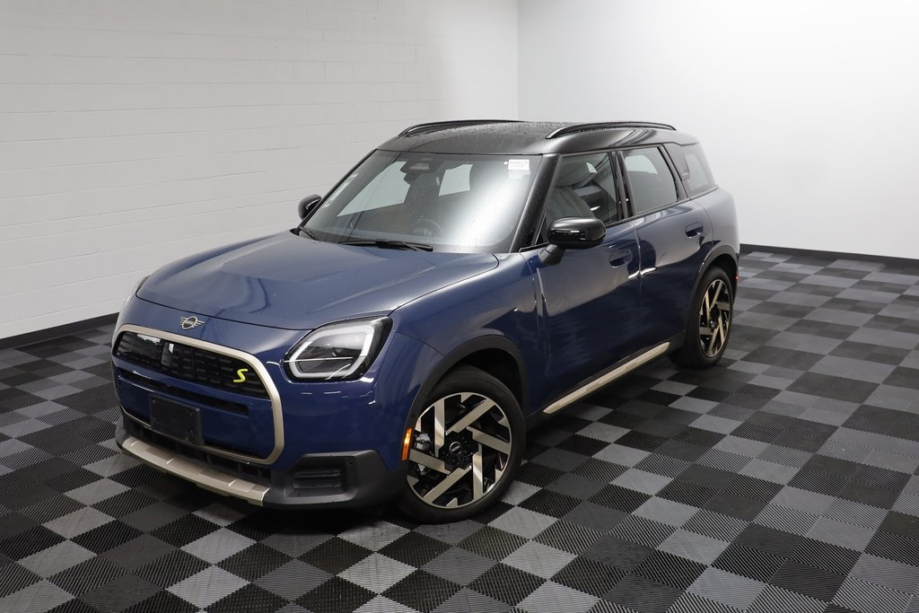 Certified 2025 MINI Countryman SE with VIN WMZ53GA02S7R39925 for sale in Naperville, IL
