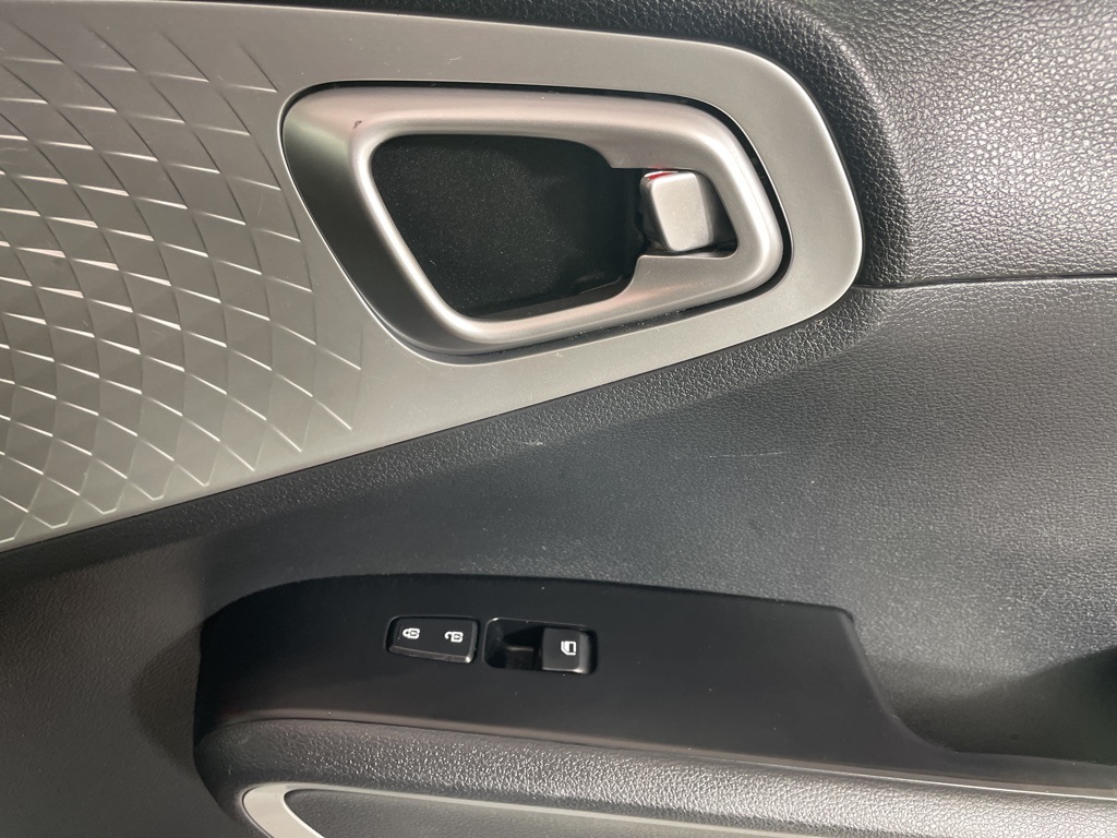 2020 Kia Soul LX photo 10