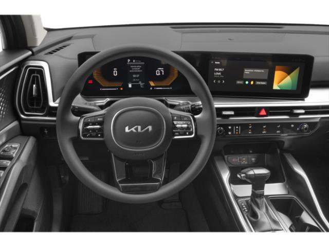 2025 Kia Sorento LX photo 3