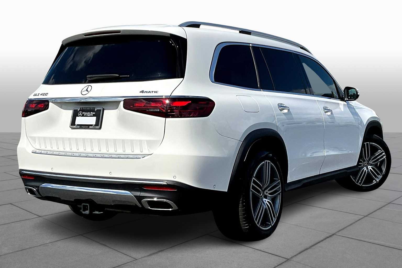 2024 Mercedes Benz GLS 450 4MATIC photo 9