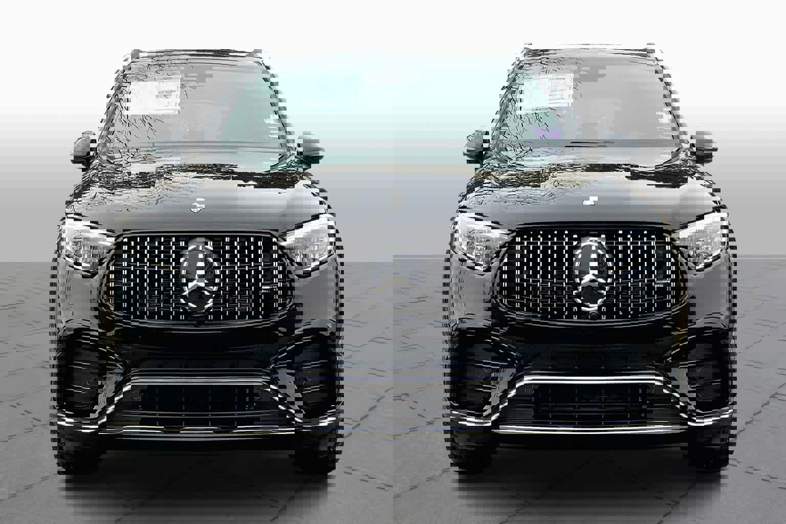 2025 Mercedes Benz GLC 43 4MATIC photo 3