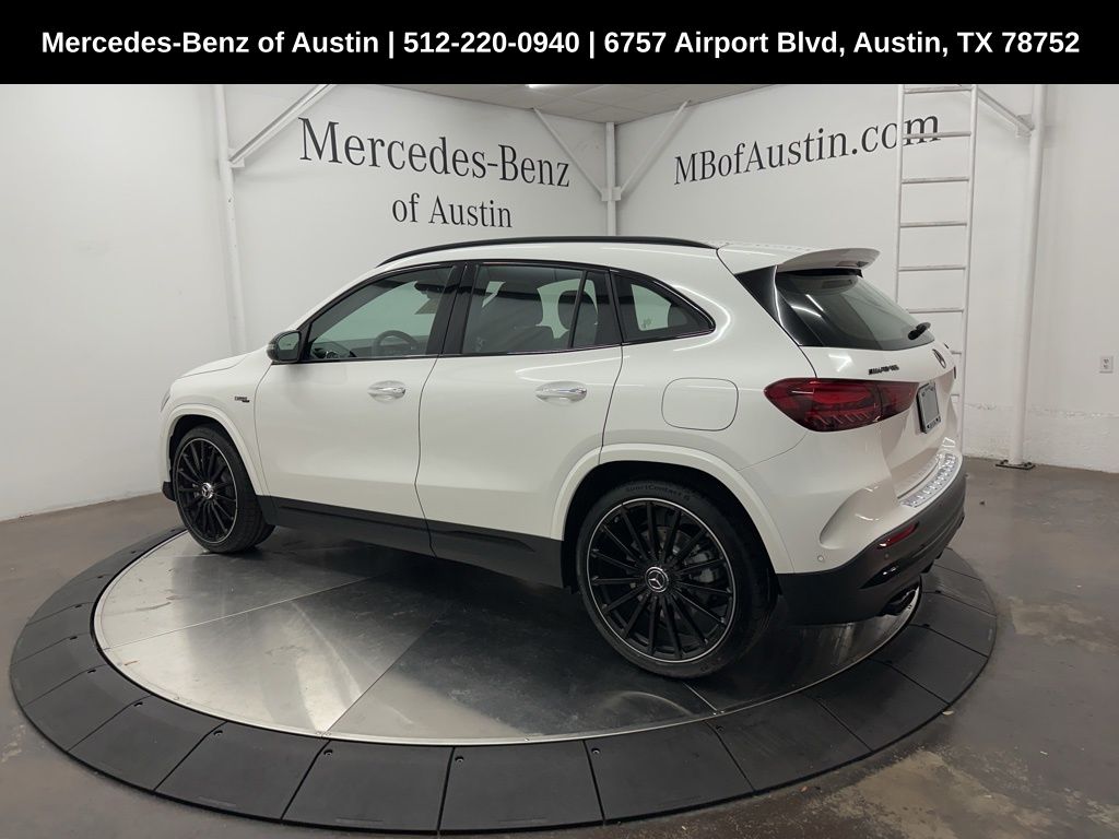2026 Mercedes Benz GLA AMG 35 4MATIC photo 2