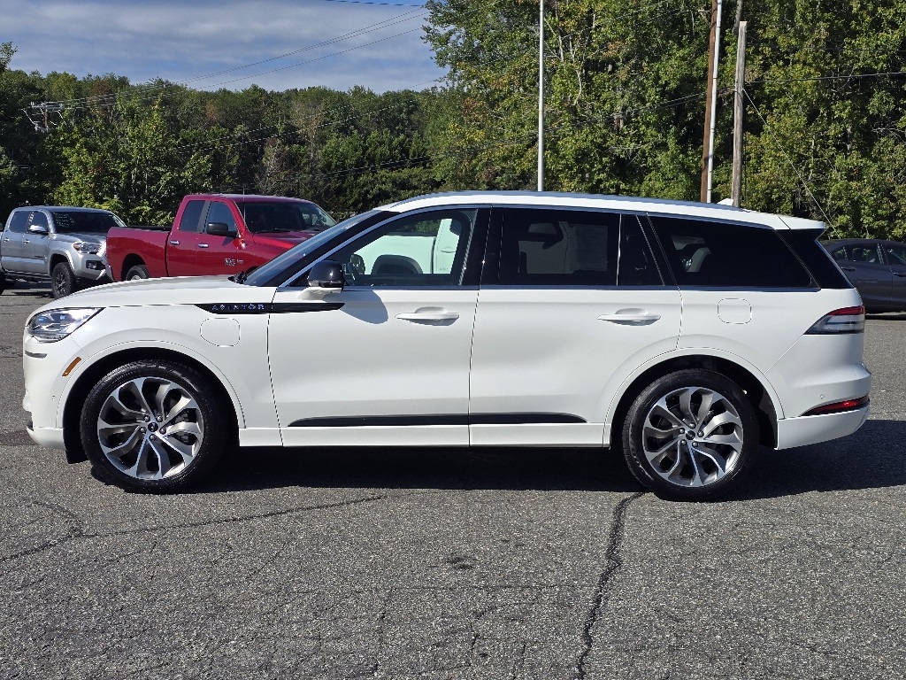 2021 Lincoln Aviator Grand Touring photo 21
