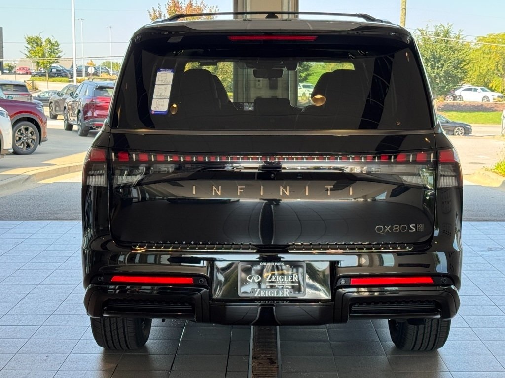 2026 Infiniti QX80 Sensory photo 5
