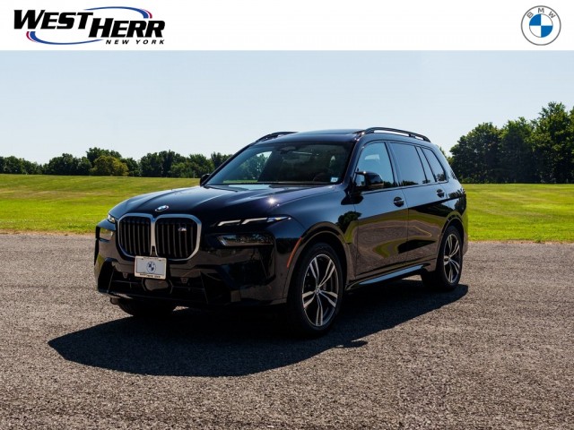 2025 BMW X7 M60i