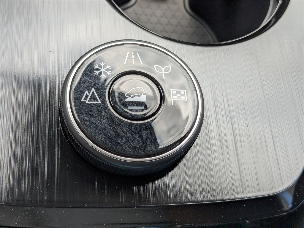 2025 Nissan Rogue SV photo 29