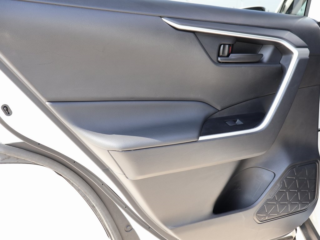 2024 Toyota RAV4 Hybrid LE photo 15