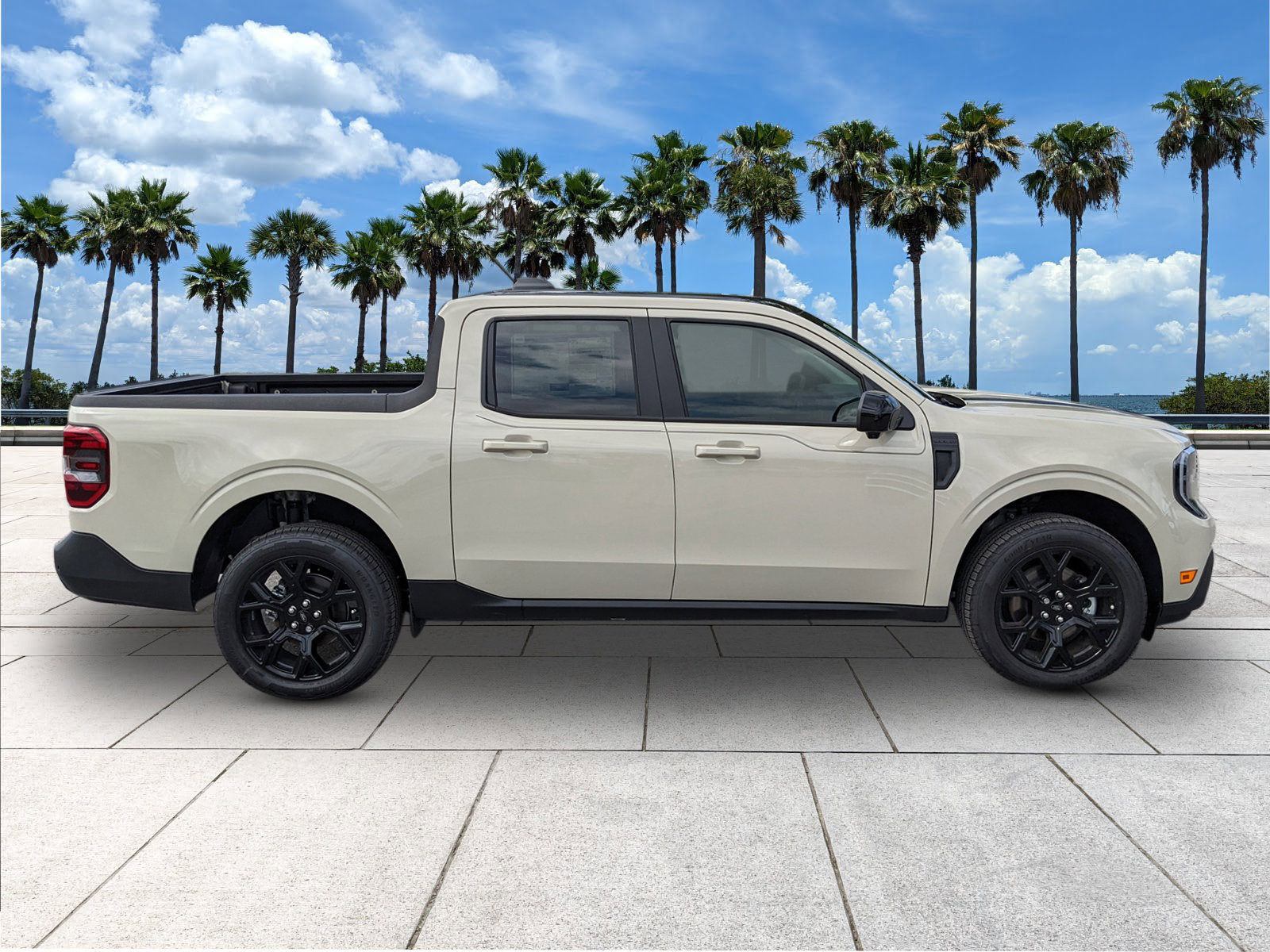 2025 Ford Maverick Lariat photo 8