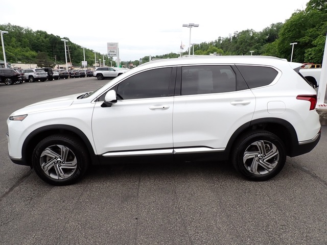 2022 Hyundai Santa Fe SEL photo 2