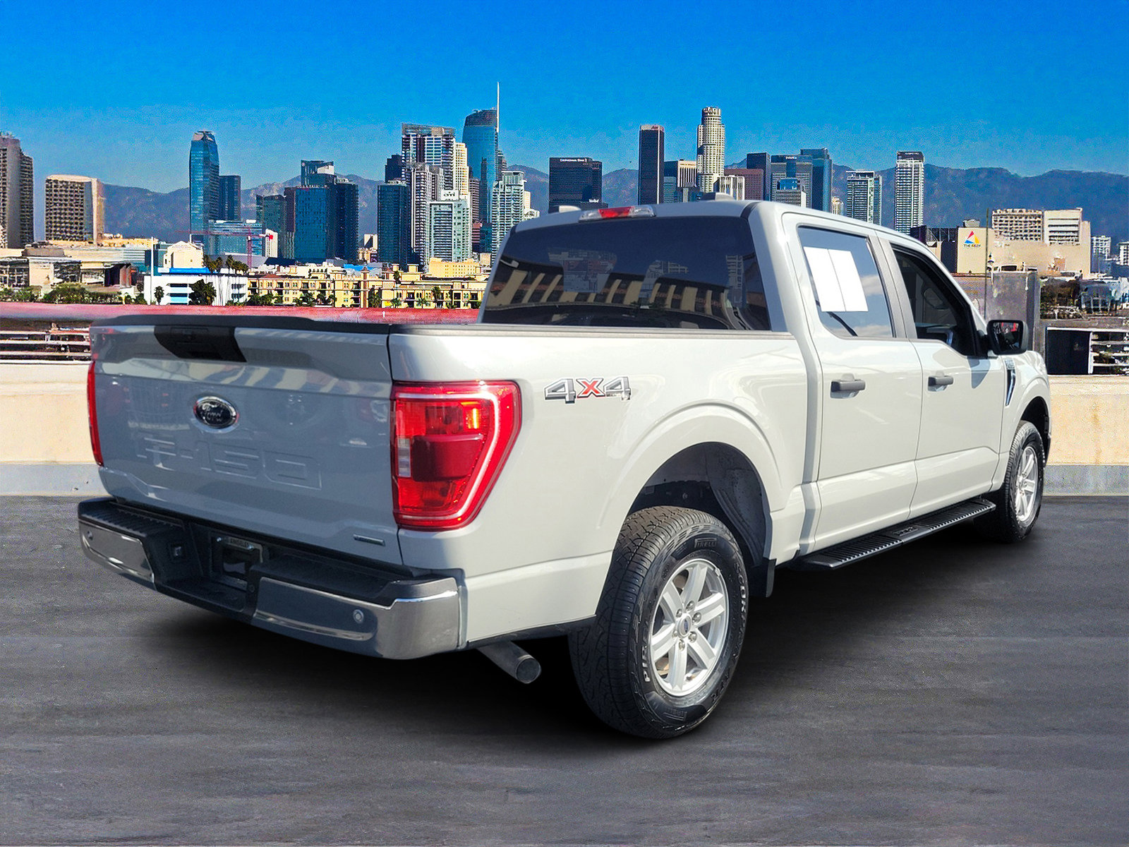 2023 Ford F-150 XLT photo 3