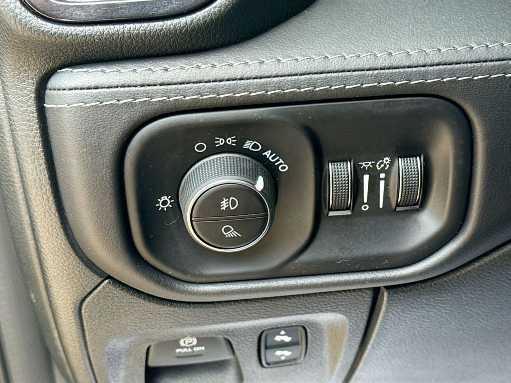 2023 Ram 1500 Limited photo 10