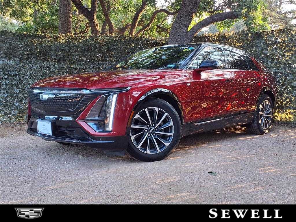 2024 Cadillac LYRIQ Sport 1's photo