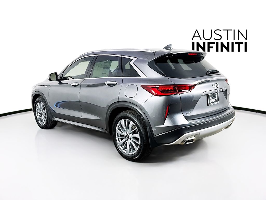 2025 Infiniti QX50 Luxe photo 5