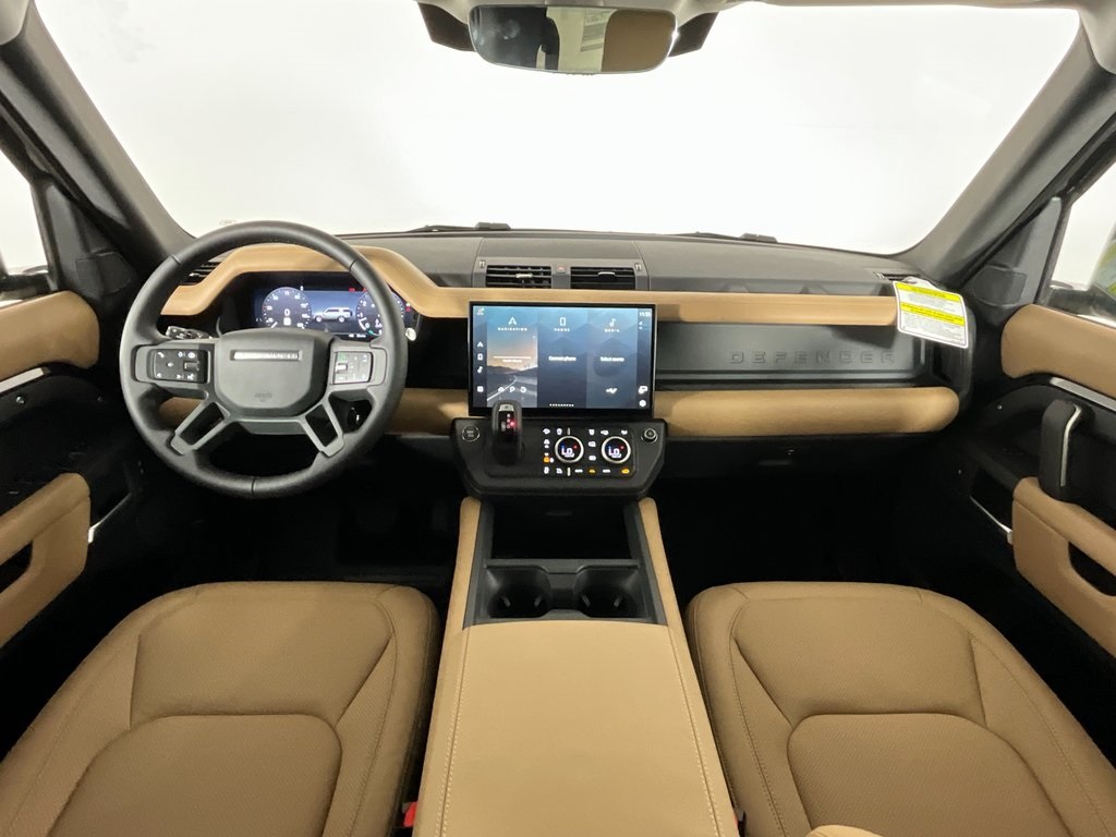2026 Land Rover Defender 130 S photo 4