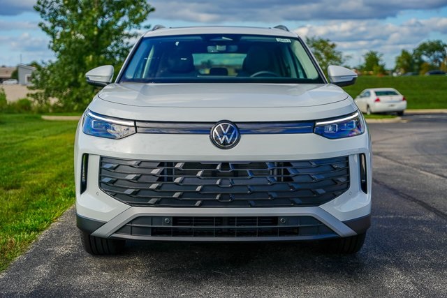 2025 Volkswagen Tiguan SE photo 40