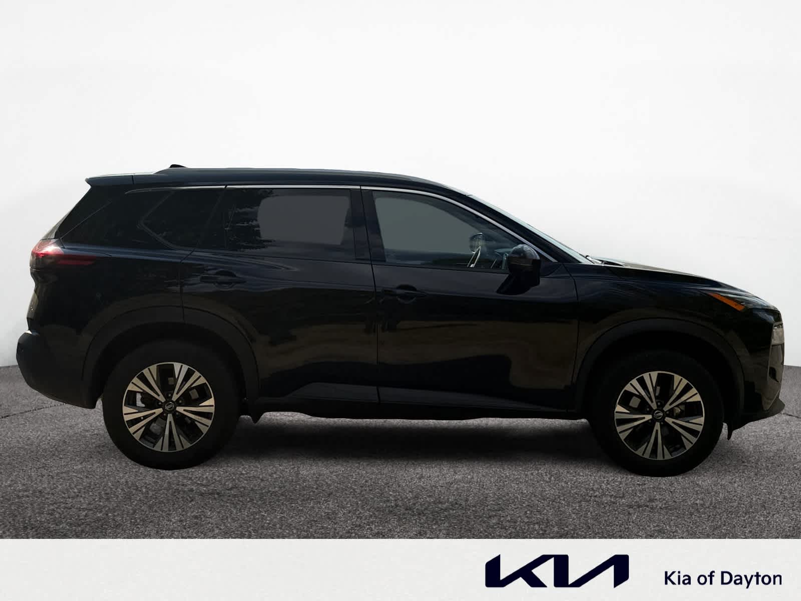 2021 Nissan Rogue SV photo 6