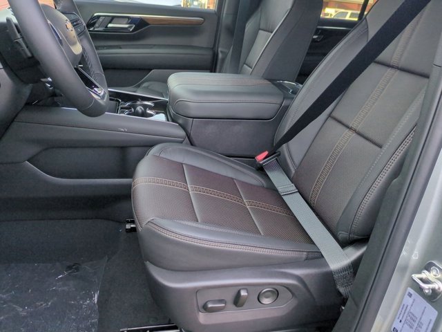 2026 Chevrolet Tahoe High Country photo 17