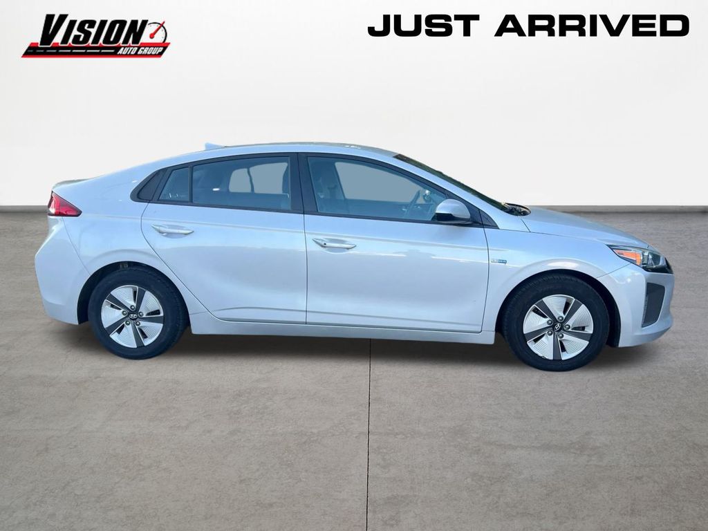 2017 Hyundai Ioniq Blue photo 4