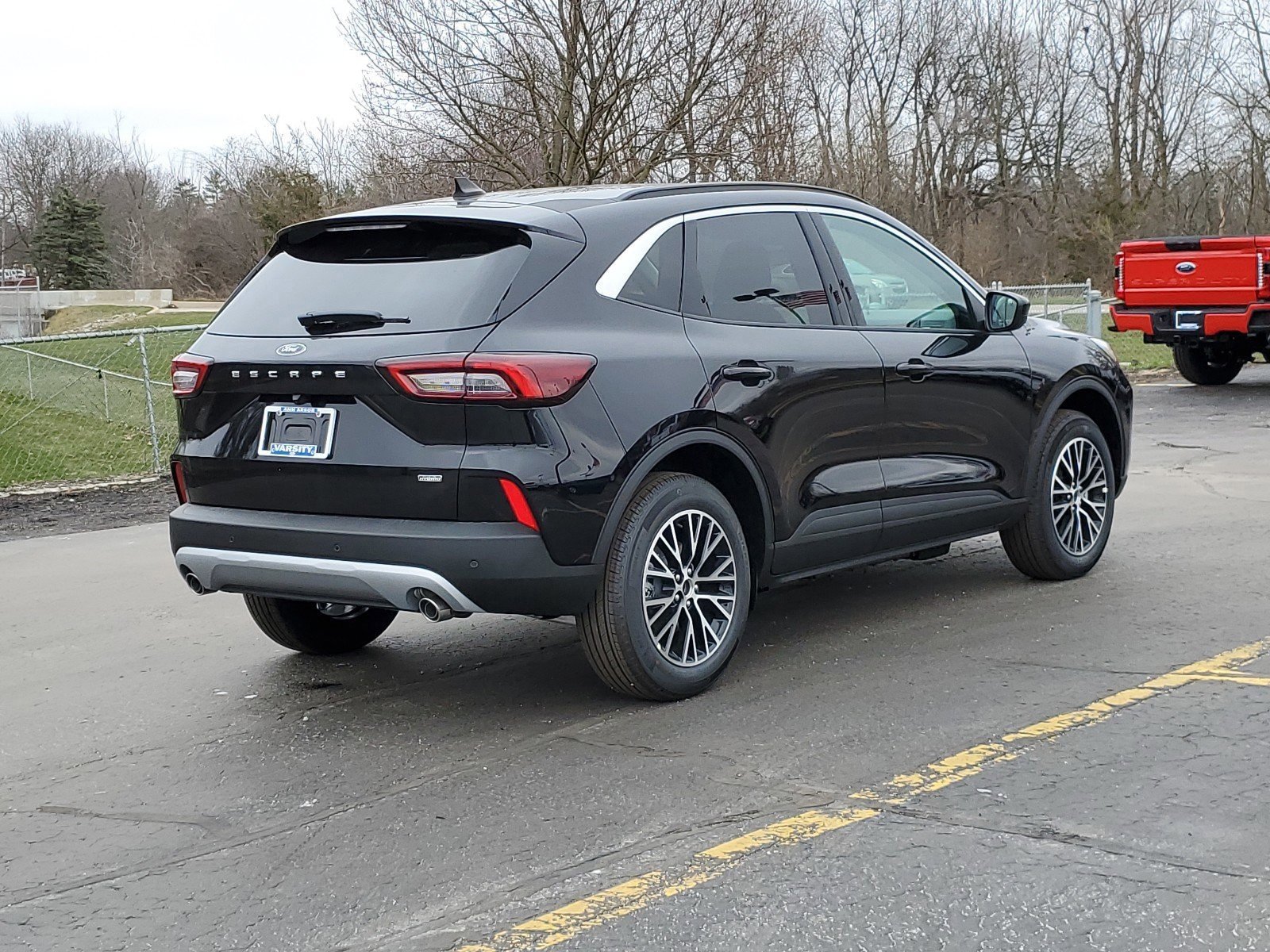 2024 Ford Escape Plug-In Hybrid photo 4