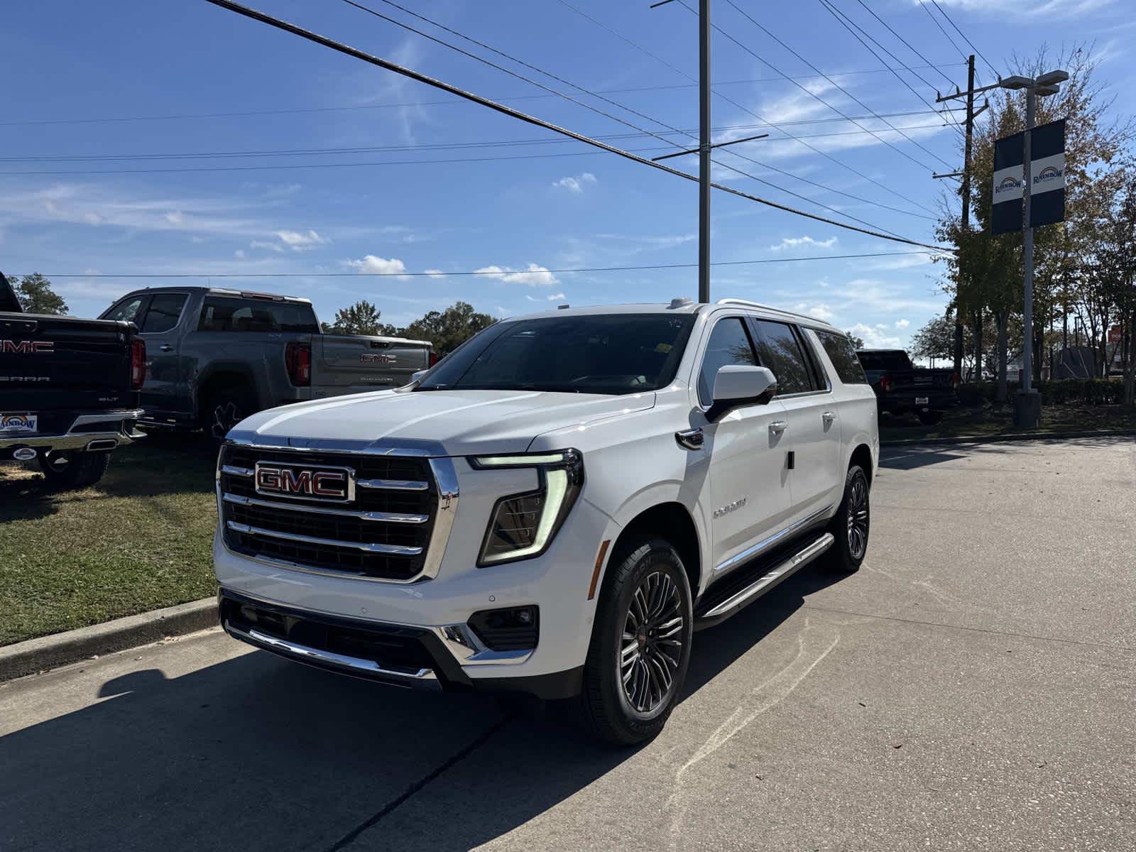 2026 Gmc Yukon XL photo 3