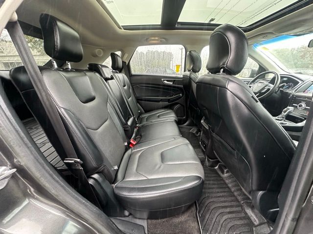 2018 Ford Edge Titanium photo 30