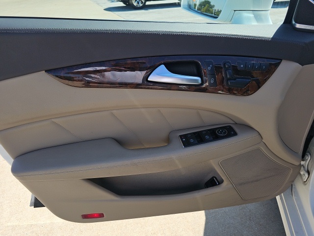 2014 Mercedes Benz CLS 550 photo 14
