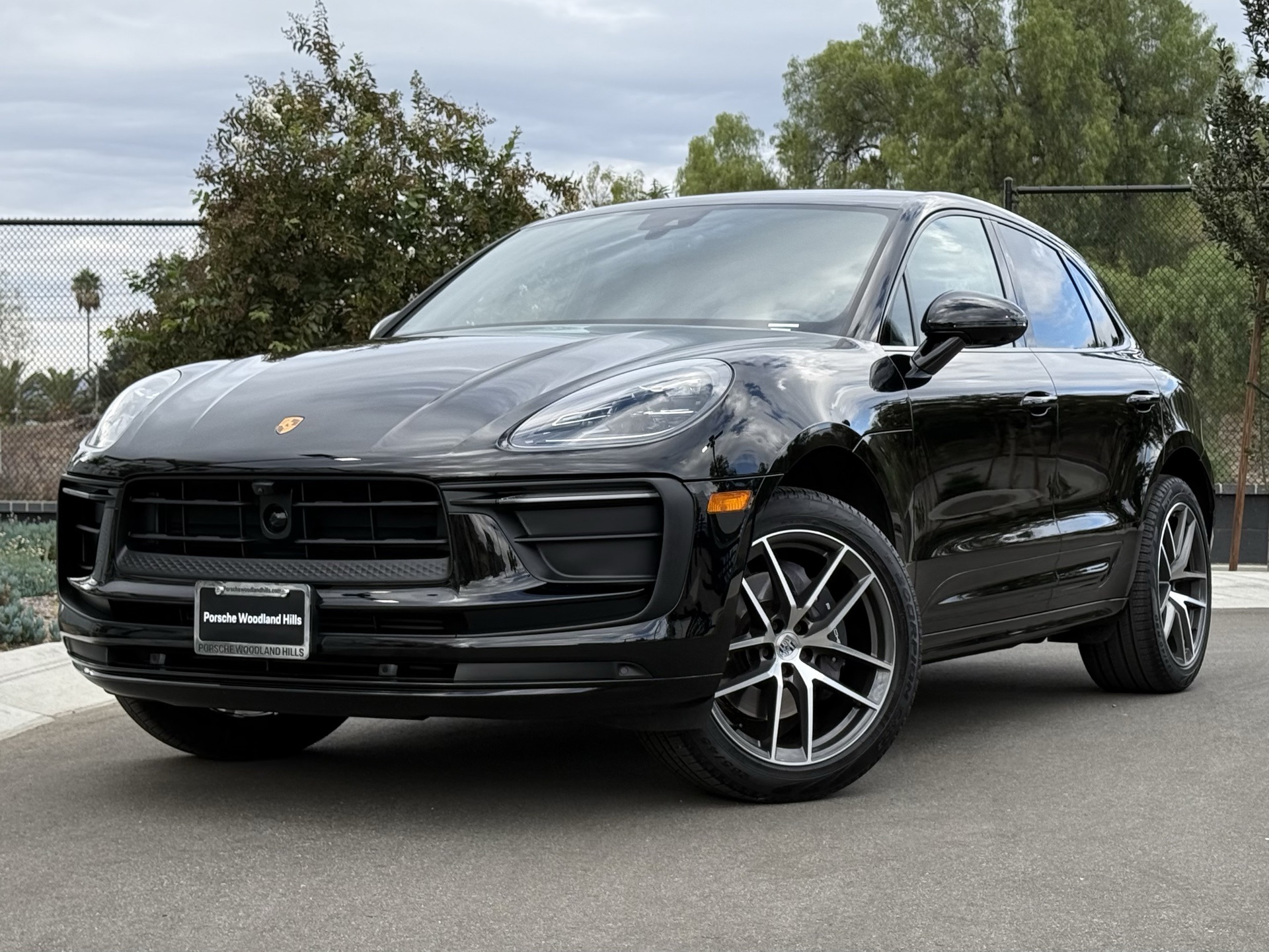2025 Porsche Macan's photo