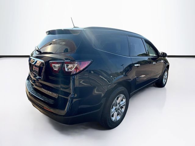 2016 Chevrolet Traverse LS photo 4