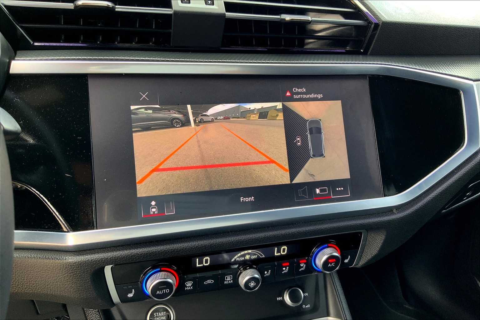 2022 Audi Q3 S line Premium Plus 45 TFSI photo 23