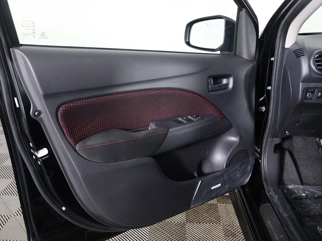 2024 Mitsubishi Mirage G4 Black Edition photo 16