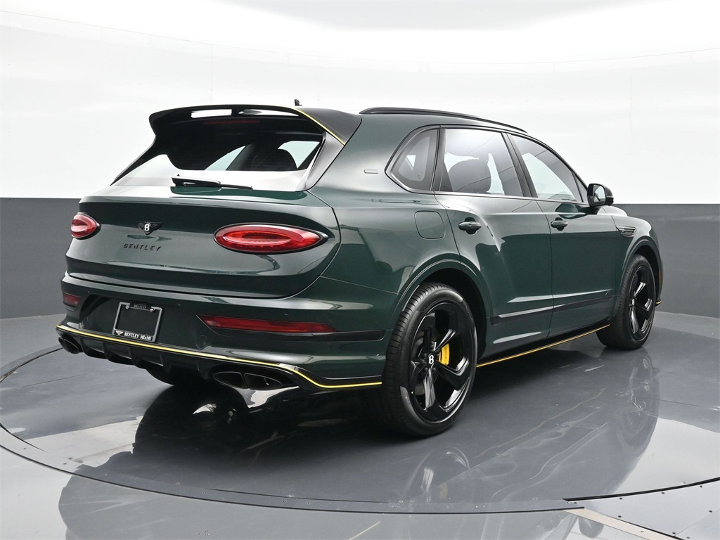 2025 Bentley Bentayga S photo 11