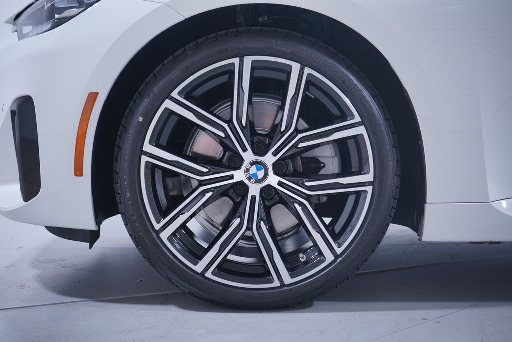 2023 Bmw 230i 2-Series photo 2